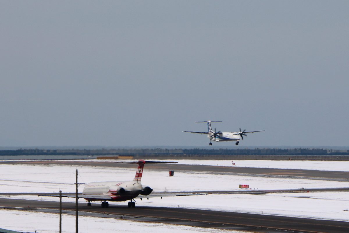 ３連休最終日の新潟空港 新潟県内のニュース にいがた経済新聞