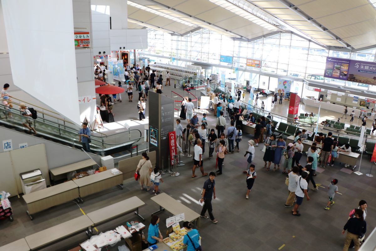 新潟空港が台湾イベントで大賑わい 新潟県内のニュース