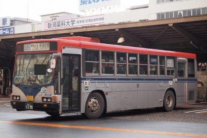 新潟交通株式会社（新潟市中央区）が２０２２年３月期第３四半期決算、前年同期に比べて需要回復の兆しが見られるも感染症拡大前の水準には至らず