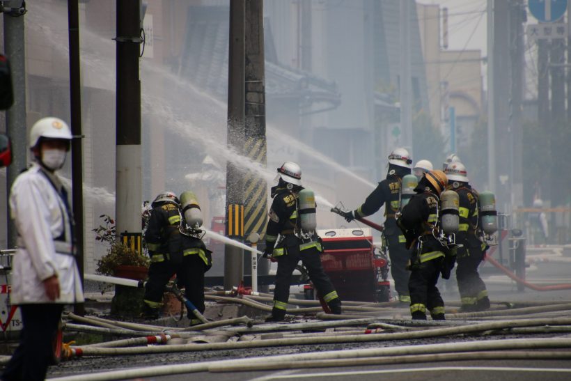 市 火事 新潟 【火事】新潟県新潟市東区紫竹4丁目付近で火事｜出火の原因は？火災現場はどこ？火事の動画・写真・画像まとめ(2021年7月1日)