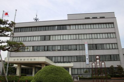新潟県阿賀野市が市役所本庁に勤務する職員の新型コロナウイルス感染を発表