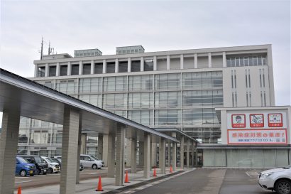 新潟県妙高市が４月１日付けの人事異動や組織変更を発表