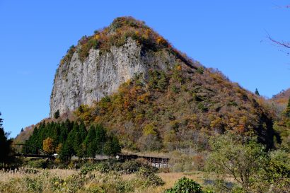 新潟県三条市、キャンプ場にクマ対策用忌避剤を設置　クマ出没特別警報を受け