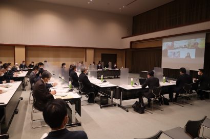 新潟空港（新潟市東区）の将来について官民連携で検討する協議会が設置され、初会合を開催