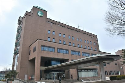 新潟県糸魚川市と妙高市に爆破予告のFAX、全国の自治体にも相次ぐ