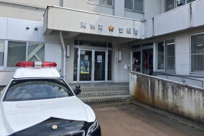 【シートベルト違反逃れようと】警官の胸を殴打、自称団体職員の男（64）を公務執行妨害で現行犯逮捕 ＜南魚沼署＞