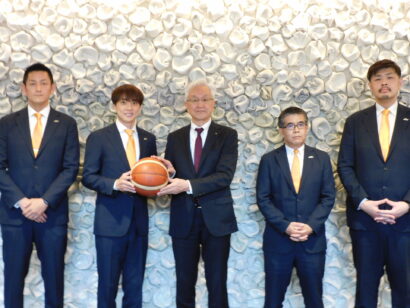 アルビBB、1シーズンでのB2昇格ならずも「次こそ頂点へ」　長岡市長に健闘報告