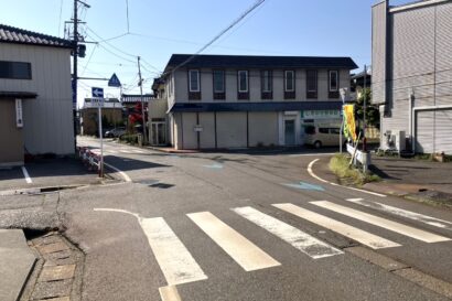 【男性が救急搬送】新潟市西蒲区で路線バスと軽乗用車が交通事故、巻駅付近で衝突