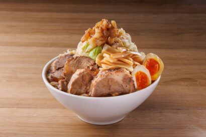 【ラーメン好き必見】二郎系なのに注文時にコール不要「夢にカケハシ響けハレノヒ」6月3日オープン