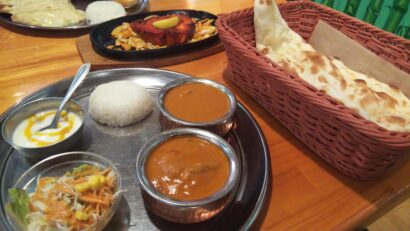 【キシャメシ】インド料理ニサンアクロスプラザ店と「月刊にいがた」のコラボメニューが凄い！ 「スペシャルセット」が8月末まで