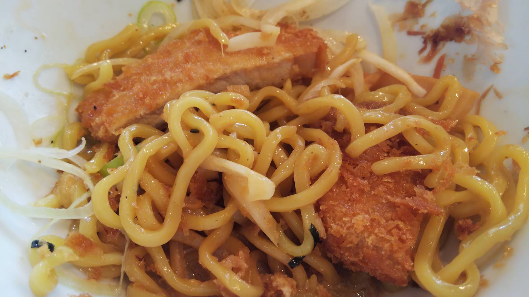 キシャメシ】長岡で話題の新定番！「Okey-Dokey」のとんかつまぜそば