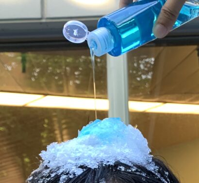 【頭に氷？！】花の湯館で「かき氷シャンプー」　新潟市秋葉区で3日間限定開催