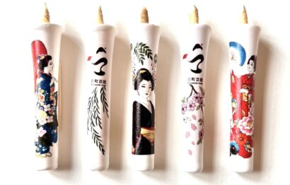 小池ろうそく店の新商品「柳都華絵巻ろうそく」、2025年度ニッポンおみやげアワードでダブル入賞