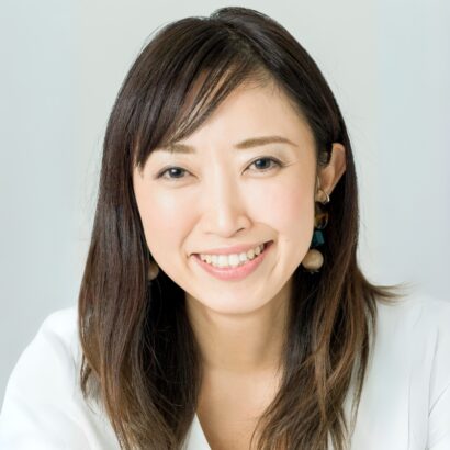 「早めのライトオン」呼び掛け、FM-NIIGATAパーソナリティー・上村知世さんが一日警察署長に就任 ＜10月30日、イオン新潟東店で任命式＞