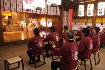 彌彦神社へブランド米「伊彌彦米」を奉納、今年の実りへの感謝と来年の豊作願う