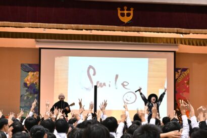 【中学生ら約800人が拍手喝采】長岡出身ユニットひなた×村尾技建、鳥屋野中学校で特別公演（新潟市中央区）