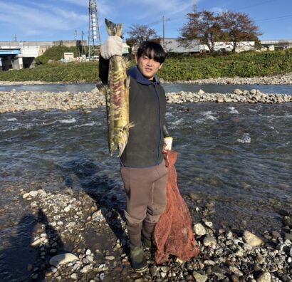 【記者ノート】県内サケ来遊数激減にしなやかに対応　〜大盛況の能生川サーモンフィッシング〜