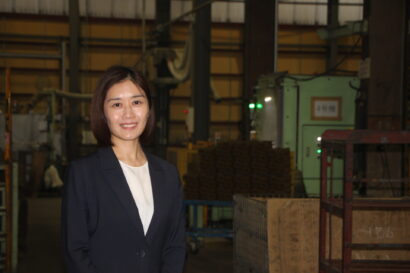 【新社長インタビュー】再生砂から高級バナナまで、数珠つなぎになる「最強の循環経営」 シモダ産業（柏崎市）/ 霜田真紀子さん