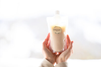 津南醸造が「酒蔵ヨーグルト」に本格参画　FARM8と連携し酒粕発酵食品を開発へ