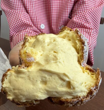 【通常サイズの約4倍】「魚沼スイーツガーデン ナトゥーラ」が巨大シュークリームを土日祝限定で発売