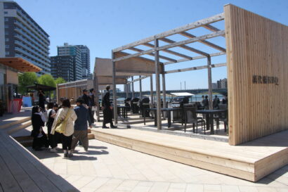 【リバーフロントのにぎわい誕生】万代テラス ハジマリノヒロバがリニューアルオープン