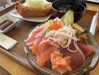 【キシャメシ】柏崎の地元民おすすめ店「とみ家」のエビフライが忘れられない