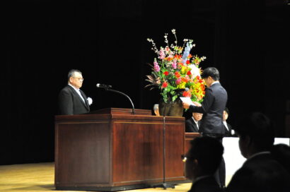 「新潟科学大学」への継承を控えた最後の入学式　新潟薬科大学・附属医療技術専門学校で420人が志新たに