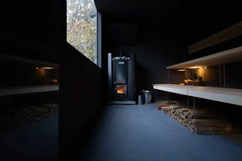 サウナイン新潟妙高高原　薪サウナ