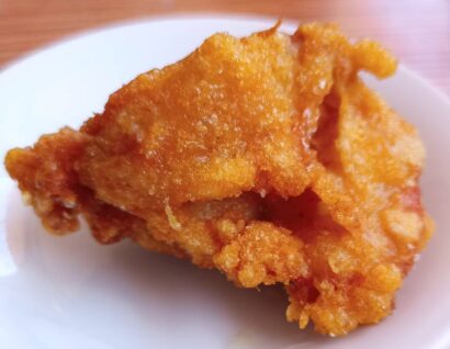 【キシャメシ】“おまけ”の唐揚げが主役級　美食軒のエビチリ定食が強すぎた！（新潟県長岡市）
