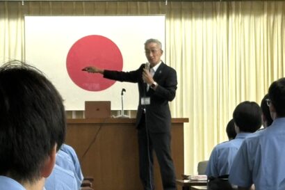 「防犯の伝道師」高橋誠一氏が伝えたこと、警察学校で講演会