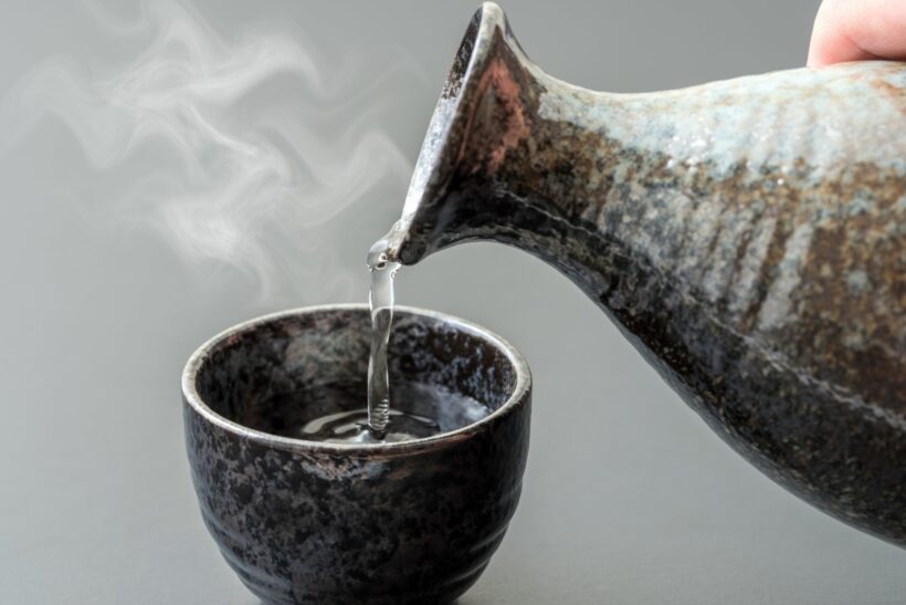 温めると香りやうまみが広がる燗酒(画像提供:休暇村妙高)